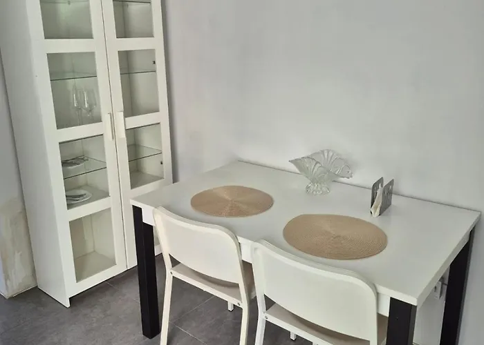 Perto Do Aeroporto Гостевой дом Амадора