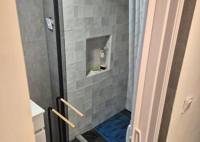 Perto Do Aeroporto Гостевой дом Амадора